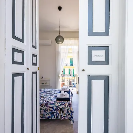 Appartement Holme Relais Santa Lucia By Napoliapartments