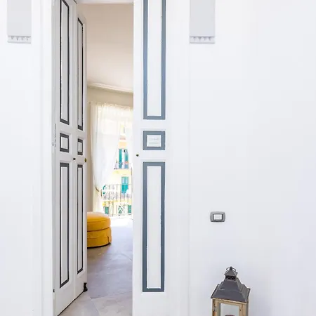 Appartement Holme Relais Santa Lucia By Napoliapartments Napels
